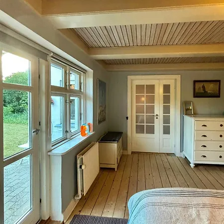 Idyllic Overlooking Svanninge Hills Semesterbostad *