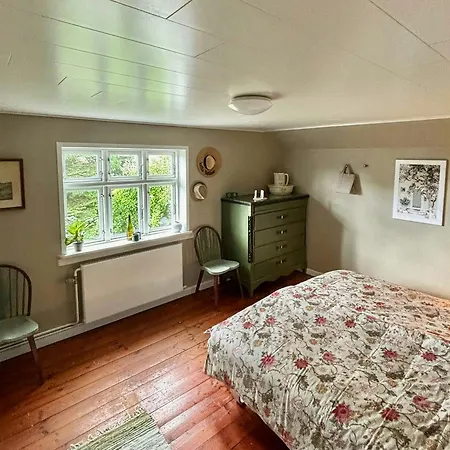 Idyllic Overlooking Svanninge Hills Semesterbostad