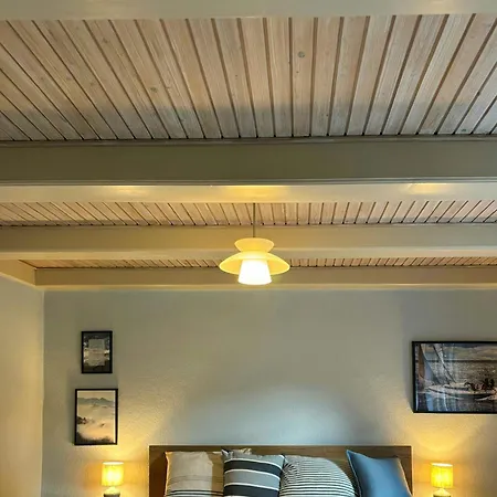 Idyllic Overlooking Svanninge Hills Semesterbostad